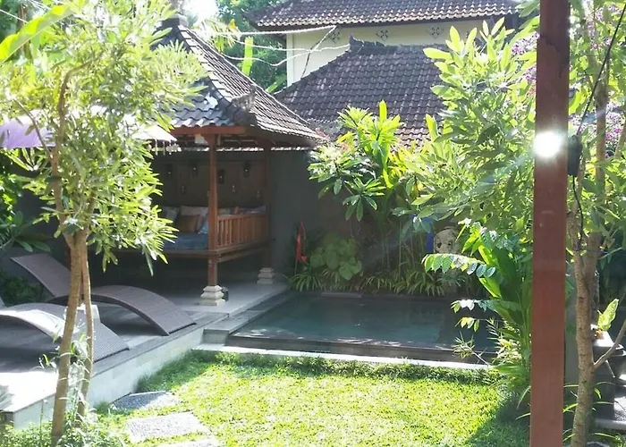 Villa Badra House Bougainvillea