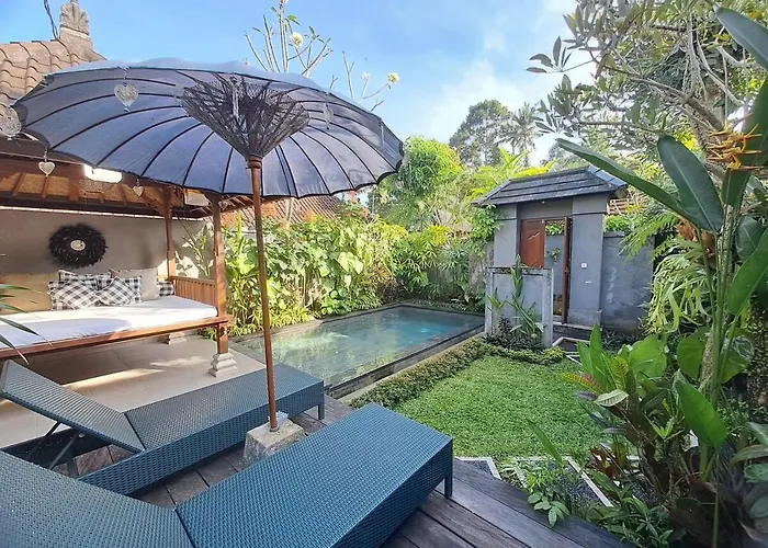 Badra House Bougainvillea Villa Ubud