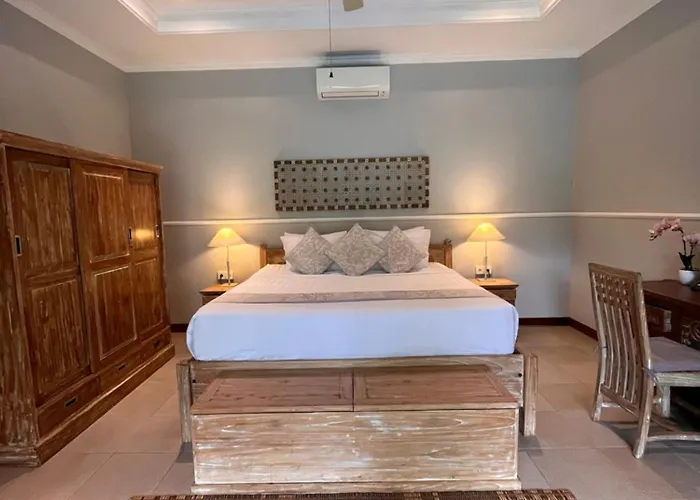 Villa Badra House Bougainvillea Ubud